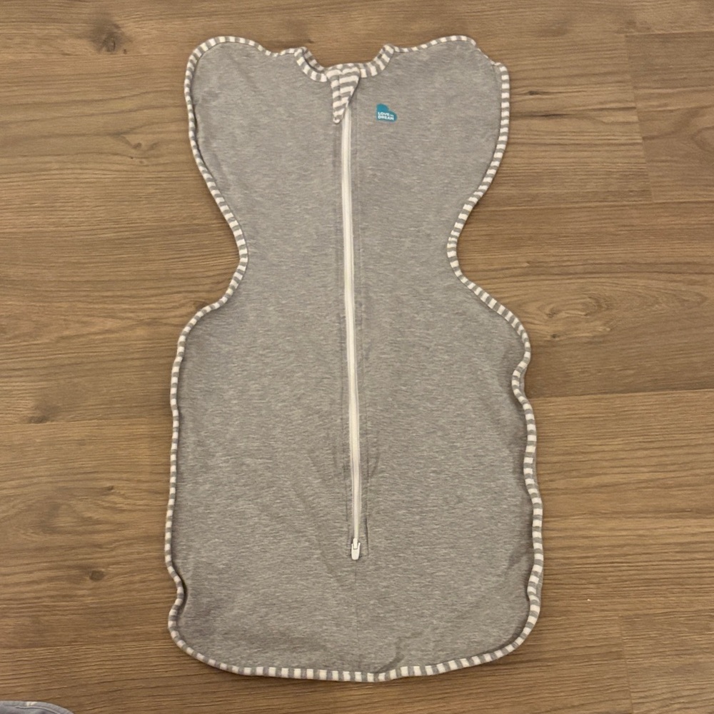 Love to dream swaddle up sleep sack 1.0 TOG size M